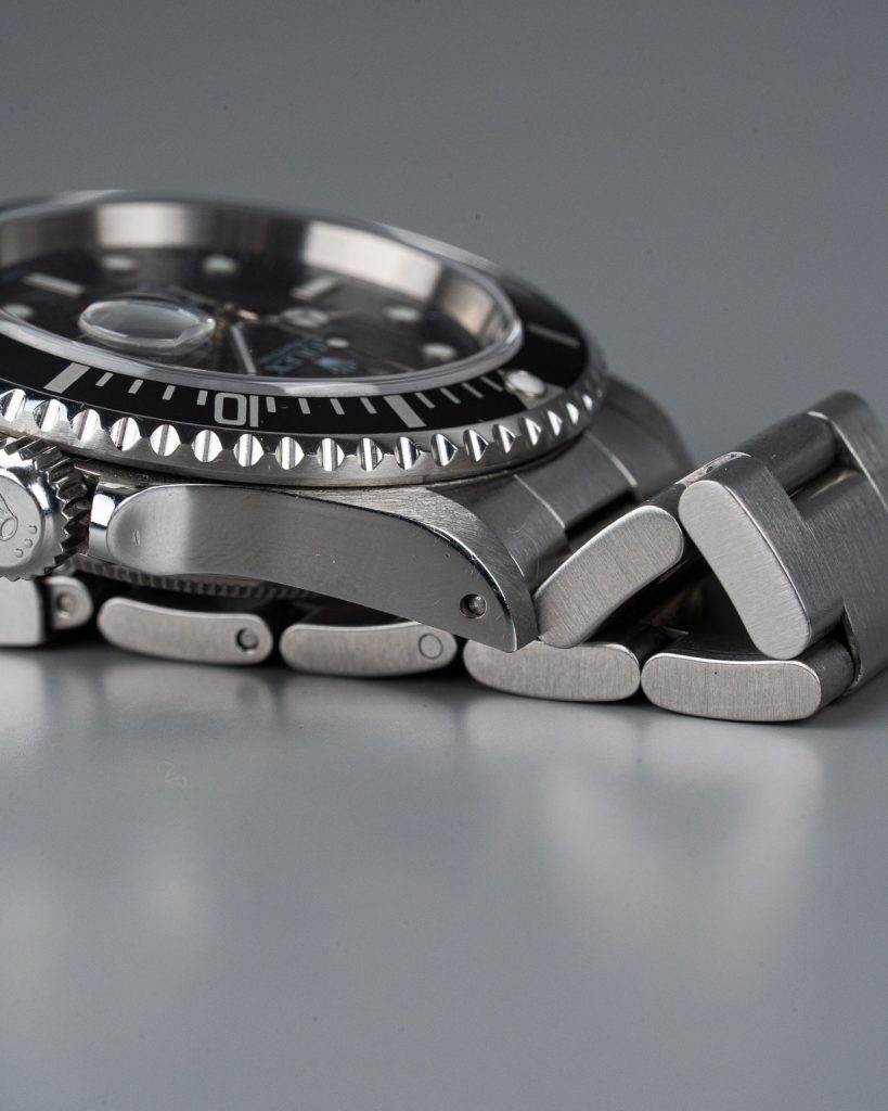 Rolex Submariner Date - 16610 (5)